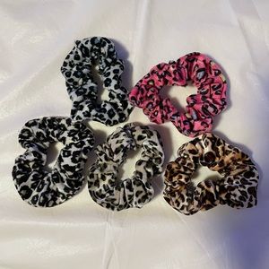5 Piece Jaguar Print Scrunchies